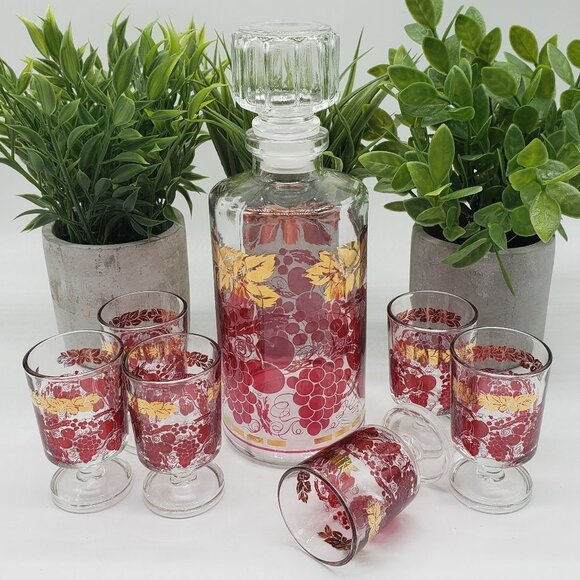 Luminarc France Vintage Gold & Red Fruit Glass Liqueur Decanter Set - Picture 11 of 12